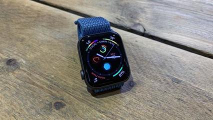 智能手表市场风起云涌 三星强势叫板苹果，双雄争霸重塑行业格局